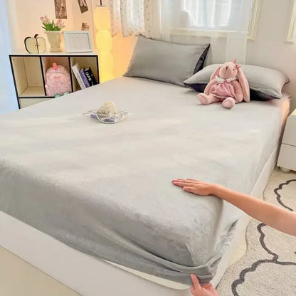 Gray plush fitted sheet made of milk velvet fitted sheet material for bedroom mattress topper use