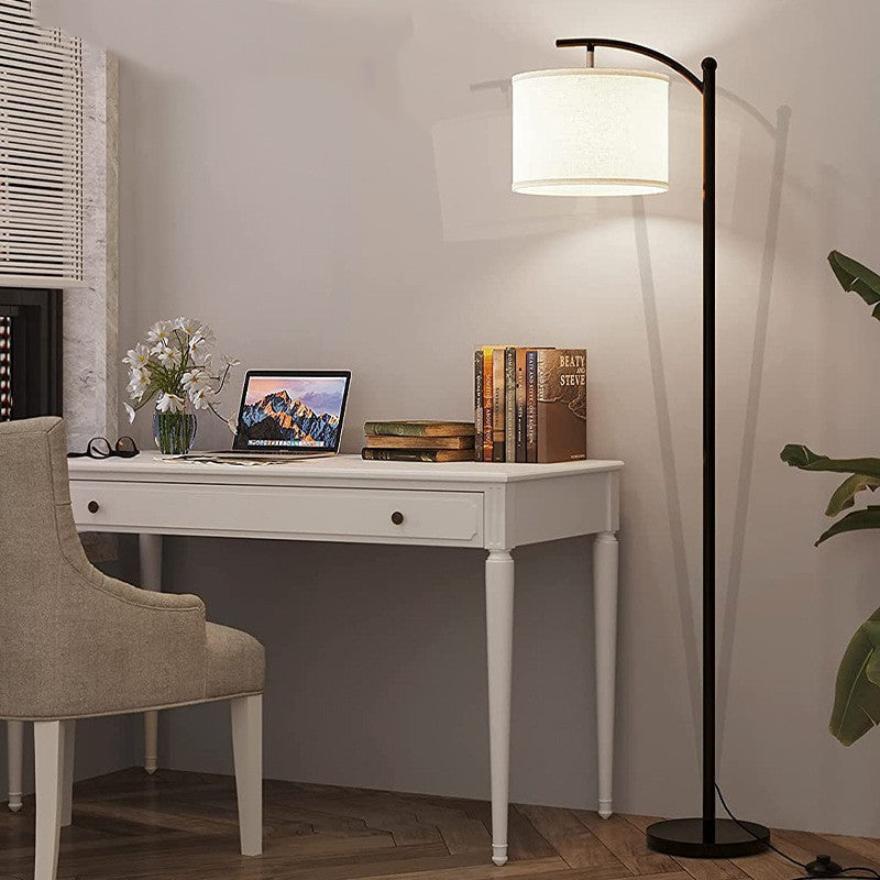 Moderne amerikanische einfache LED-Stehlampe für das Wohnzimmer