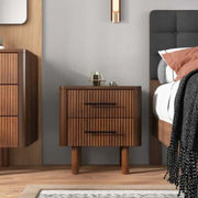 Logan Mid-Century Modern Walnuss-Nachttisch Bettseitig mit 2 Schubladen