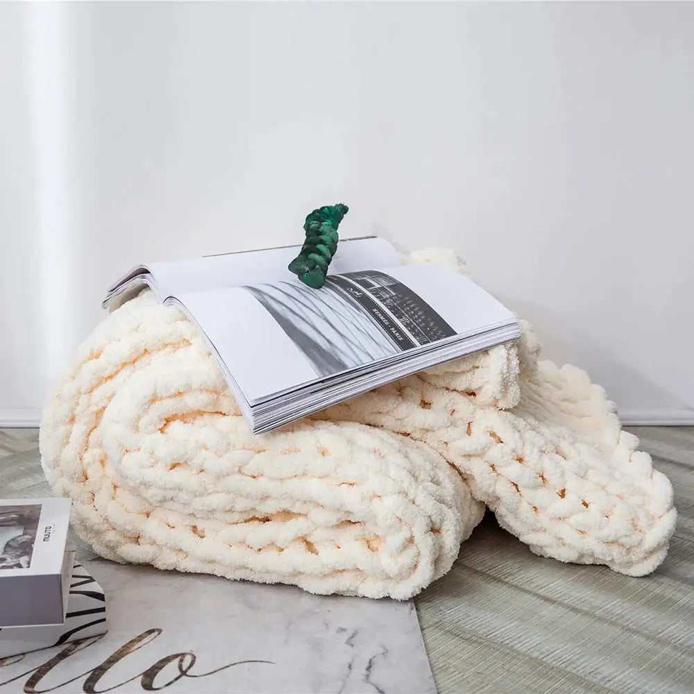 Cream cozy chenille chunky knit blanket in cream color with ultra-soft plush texture for bedroom throw decorbites cozy chenille
