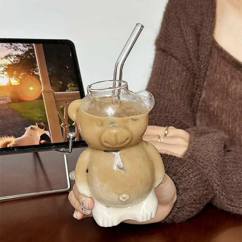 Transparent glass bear glass cup with ceramic base and metal straw for kitchen coffee drinkware use