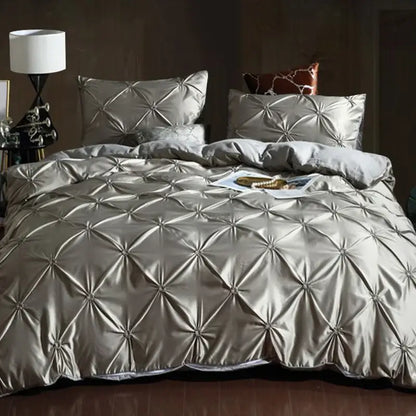 Decorbites chiffon flower design duvet cover set in silver satin polyester with diamond-stitched quilted cover set
