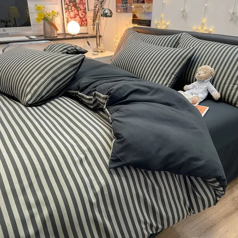 Black and white striped nordic plaid duvet cover set with matching pillowcases includes 1pc duvet cover and 1pc flat sheet