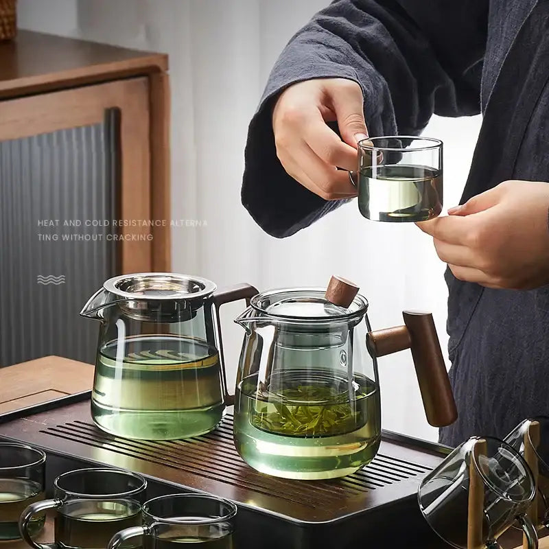 DecorBites glass teapot with wooden handle and lid knob clear heat and cold resistant for Chinese tea ceremony