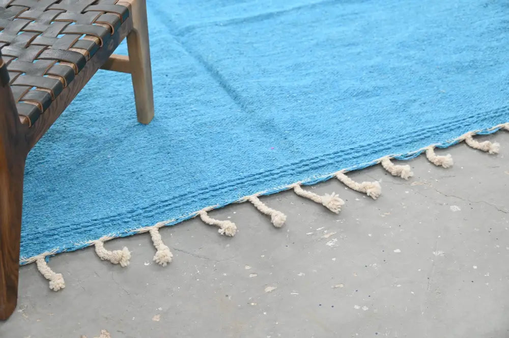 Decorbites handmade moroccan azilal rug 306x200cm bright blue woven with cream-colored tassels along the edge