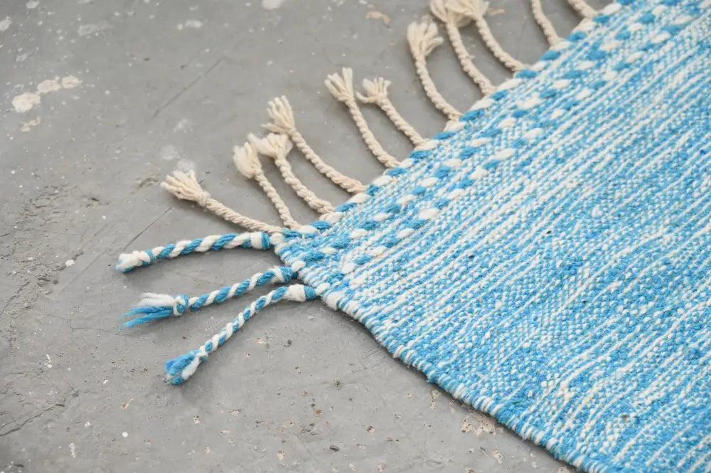 Decorbites™ handmade traditional azilal rug 300x200cm in blue and white woven pattern with braided fringe