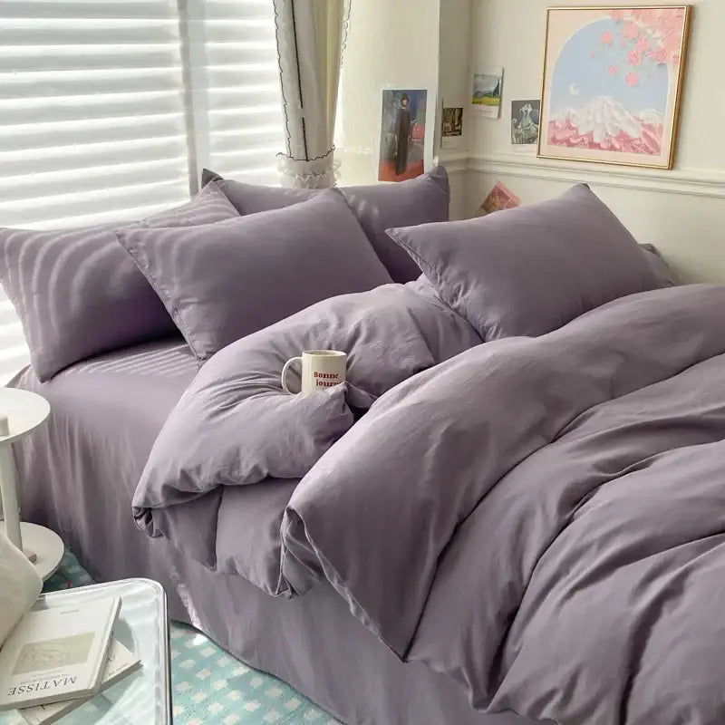Decorbites™ luxurious cotton bedding set in plush lavender with a soft satin-like finish including duvet cover and pcs bed sheet