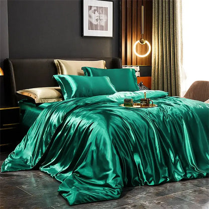 Lush emerald green satin decorbites™ luxurious silk bedding set with matching pillows and pcs duvet cover