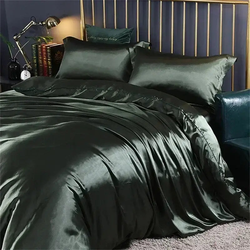 Dark green decorbites luxury mulberry silk bedding set with duvet cover featuring glossy smooth satin texture and folds