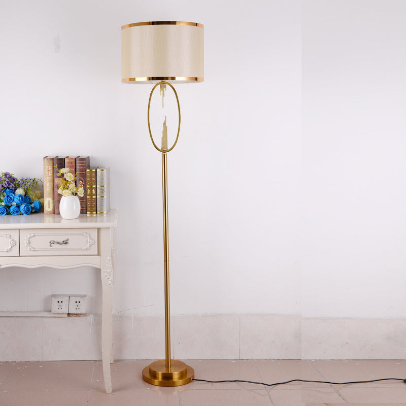 Luxuriöser postmodern-metallischer Stil kreativer Wohnzimmer-Teetisch-Studien-Bodenleuchte