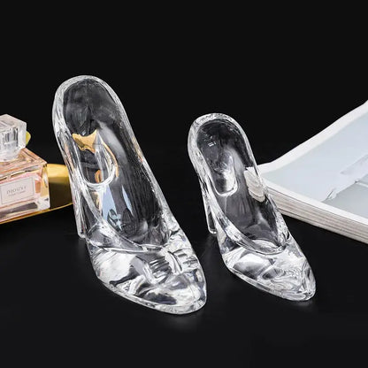 Elegant clear glass crystal high-heeled shoes figurine with intricate detailing for bedroom shoes figurine decoration