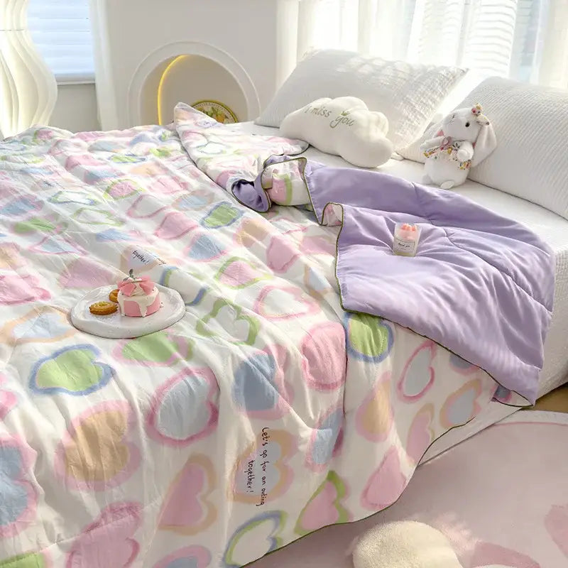 Pastel heart-patterned quilt with soft lavender border and double gauze rabbit print for bedroom comforter use