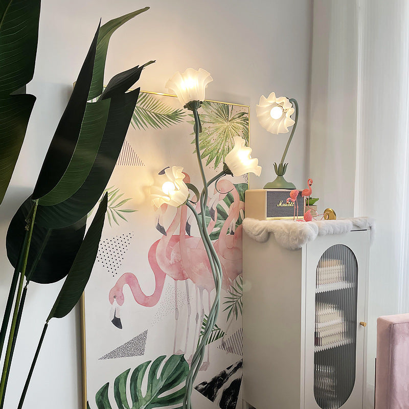 Pastoral Flower Floor Lamp