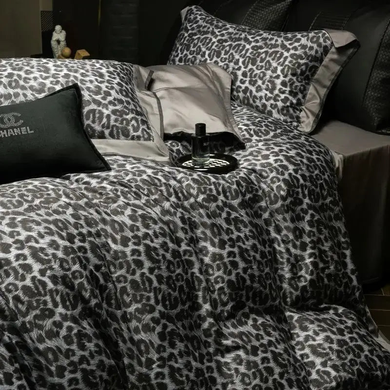 Black and white leopard print bedding set with satin inner lining made of decorbites 1000tc egyptian cotton for bedroom decor