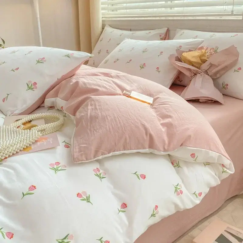 Lavender and pink floral cotton bedding set with pink and white cozy pattern printed featuring delicate tulip designs
