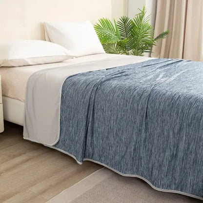 Light blue decorbites super soft cooling blanket with white border textured quilted bedspread for bedroom decor