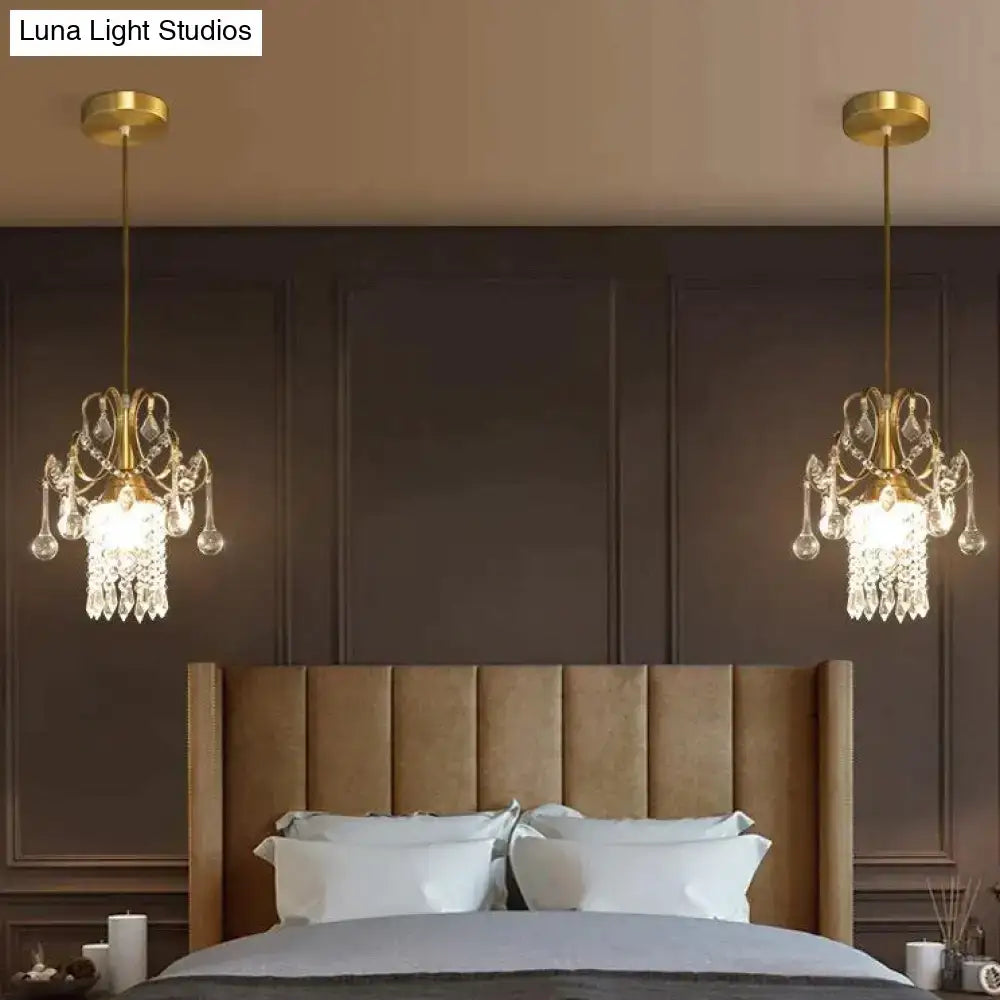 Decorbites™ luxury single head pendant light with gold finish and crystal droplets for elegant dining room decor
