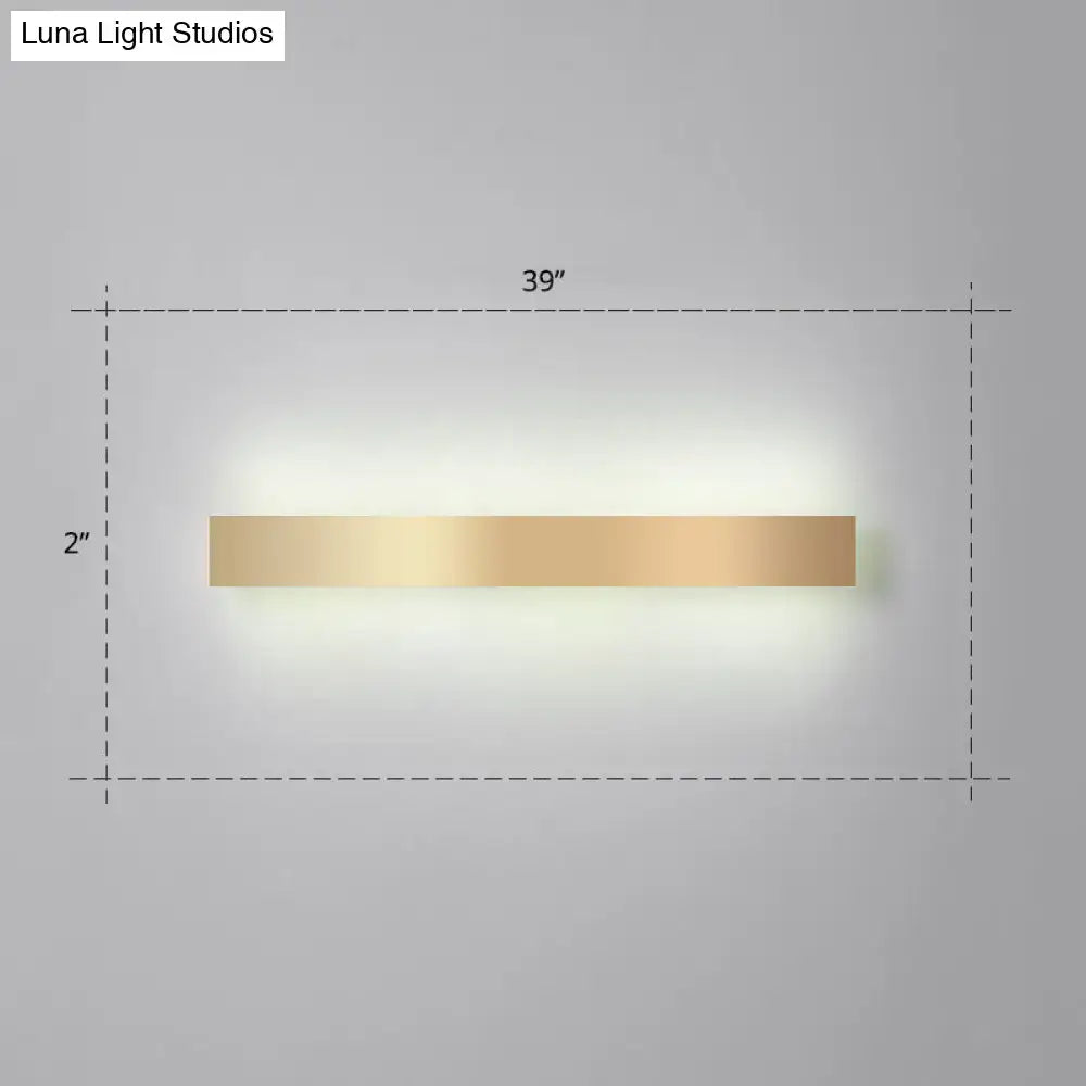 Minimalist gold plated rectangular led wall sconce with sleek modern design for living room and bar lighting