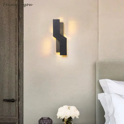 Modern black and clear acrylic geometric wall lamp for decorbites led bedroom wall sconce lighting
