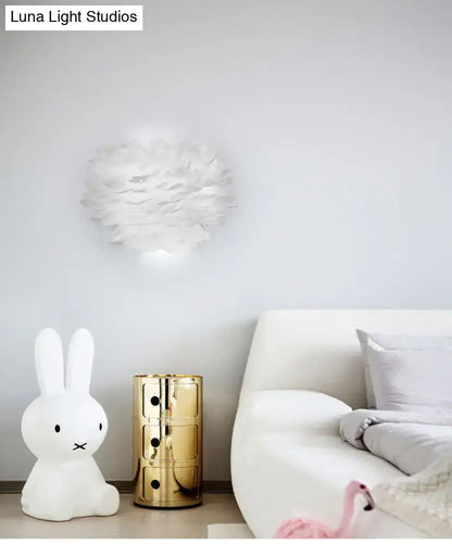 Modern white feather wall lamp with cloud-shaped design for stylish home decoration bedroom wall lamp