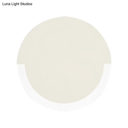 A soft creamy off-white round acrylic paint swatch from luna light studios for warm white light 220v-240v 110v-120v use