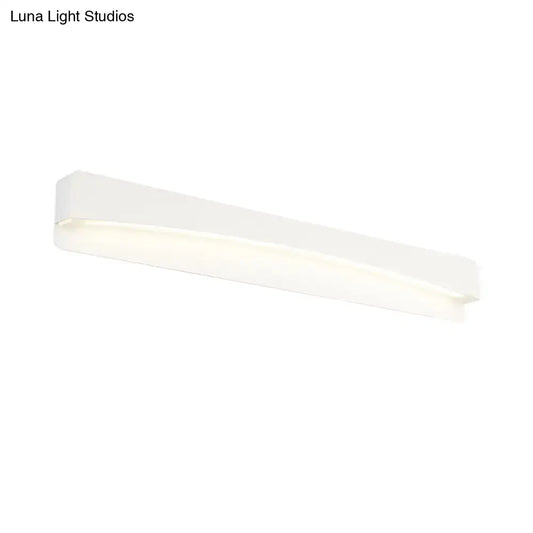 Minimalist white metal shade wall sconce with sleek modern design 220v-240v ideal for bathroom lighting