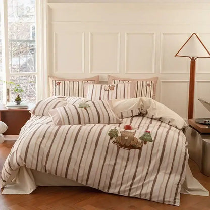 Cream-colored decorbites cotton embroidered duvet cover with brown stripes and central train patch for bedding set decor
