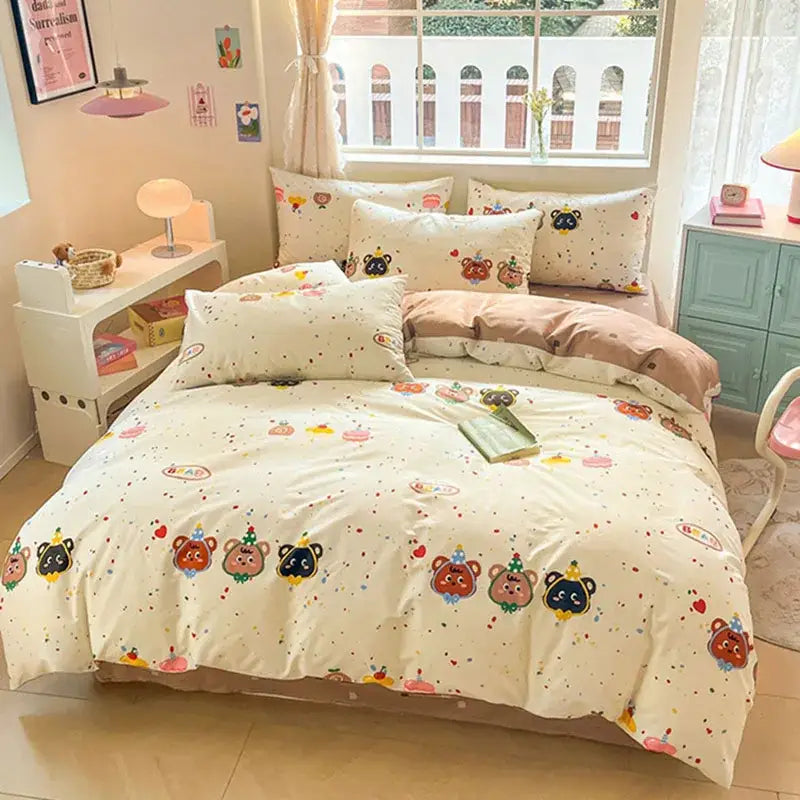 Cream-colored bed set with decorbites cotton cartoon printed playful bears in festive hats and colorful confetti patterns