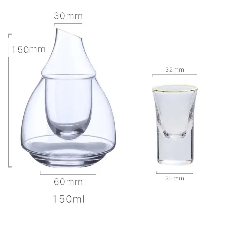 Clear glass wine pot with 150ml teardrop decanter and gold-rimmed glass for dining room and bar use