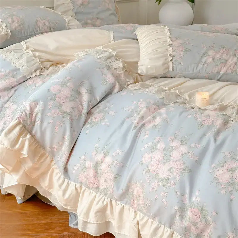 Light blue decorbites french floral bedding set with delicate pink roses and cream lace ruffles for vintage decor