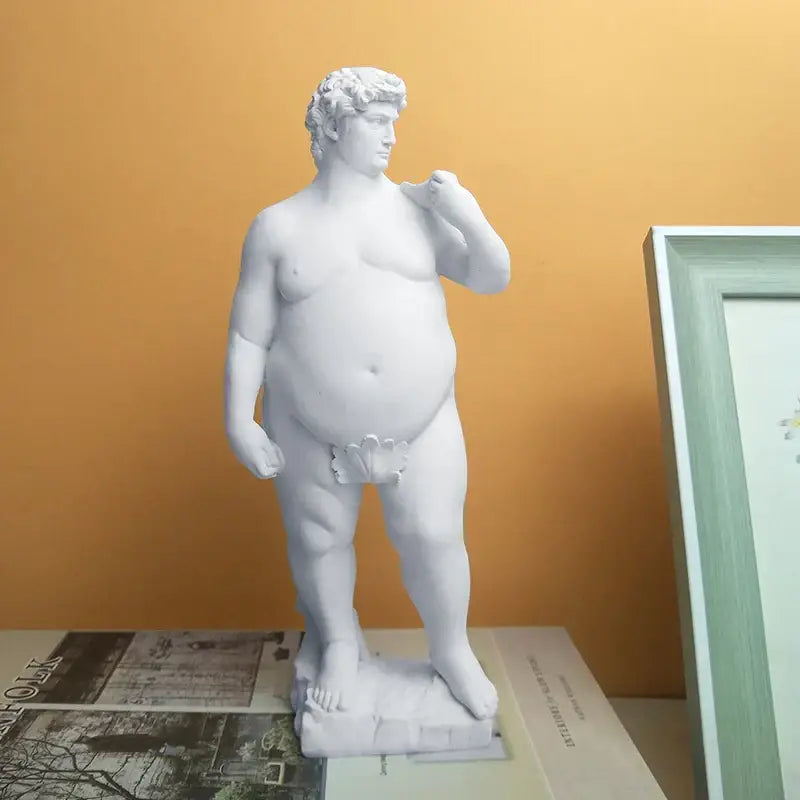 White resin hercules statue with muscular human body and shell loincloth for decorbites abstract human body decor