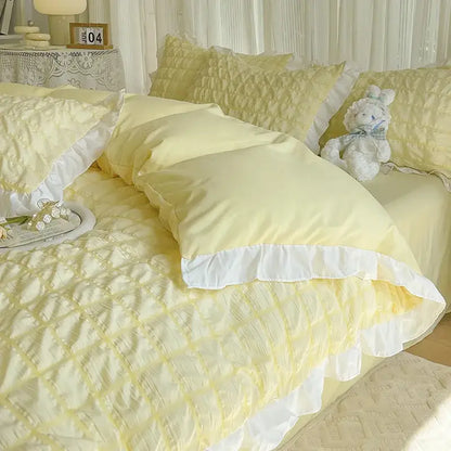 Pastel yellow quilted bubble gauze duvet cover set with white ruffled trim for bedroom bedding cover set